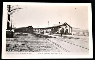 B&m Railroad Station Hooksett Hampshire Nh Photo Postcard Pc Circa 1910s