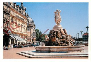 Picture Postcard: - Montpellier,  Place De La Comedie,  Les Trois Graces