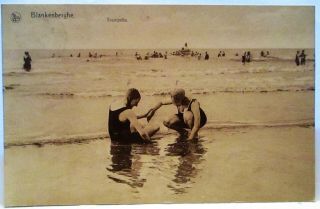 1920 Dutch Postcard Blankenberghe,  Trempette - 2 Girls Taking A Dip