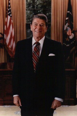 Official Portrait Of President Ronald Reagan,  Oval Office White House - Postcard