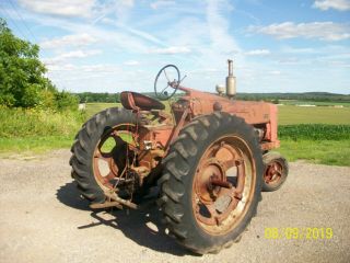 1954 Farmall International 300 Antique Tractor Live Hydraulics & PTO 8