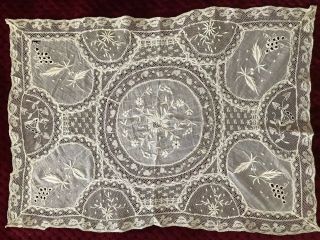 Gorgeous Handmade French Normandy Lace Doily 18 3/4 " By 13 " - Valenciennes