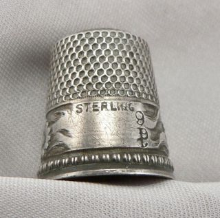Antique STERLING Silver SEWING THIMBLE Daisy Flower Band 4.  5g STERN BROS Size 9 2