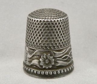 Antique STERLING Silver SEWING THIMBLE Daisy Flower Band 4.  5g STERN BROS Size 9 4