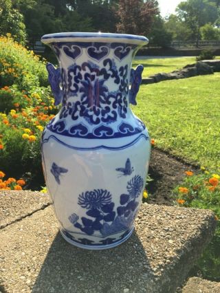 Chinese Ming Mark Blue & White Porcelain Vase Urn Jar 18th C.  Kangxi? Birds