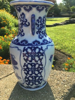 Chinese Ming Mark Blue & White Porcelain Vase Urn Jar 18th c.  Kangxi? BIRDS 5