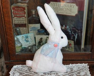 Antique Quilt Bedspread Bunny Rabbit Pillow B
