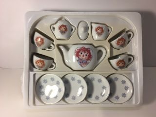 SCHYLLING RAGGEDY ANN AND ANDY CHILDREN ' S CHINA TEA SET 2