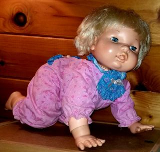 Oopsie Daisy Doll Crawling/crying 1988 Irwin Toys  Vtg