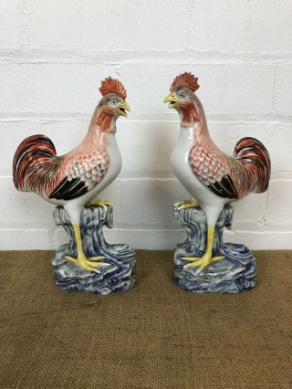 Fine Pair Chinese / Japanese Export - Ware Standing Rooster Cocks Hens