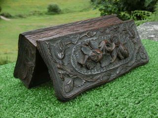 19thc BLACK FOREST OAK CARVED BOX WITH FLOWERS & LEAF DECOR ON TOP C.  1870 4