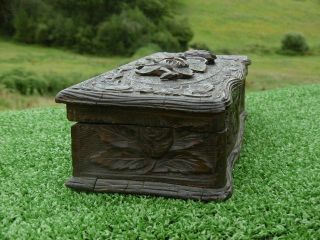 19thc BLACK FOREST OAK CARVED BOX WITH FLOWERS & LEAF DECOR ON TOP C.  1870 5