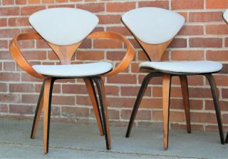 Set of 6 Norman Cherner Molded Plywood Dining Chairs by Plycraft,  1950s 2