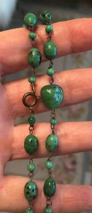 Antique Art Deco Venetian Green Glass Beaded Necklace
