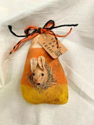 Fall/farmhouse/primitive/halloween/candy Corn/grunged/mouse