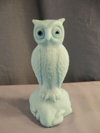 Westmoreland Owl On Stump Or 1 Pound Owl Figurine Milk Or Antique Blue Glass 2