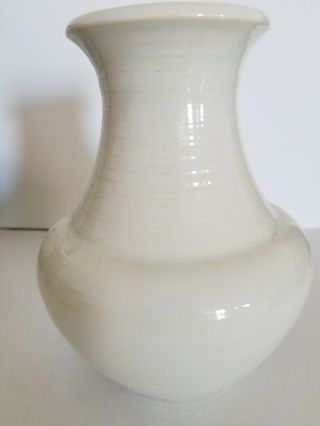 Vintage Antique Mccoy 5012 Usa White Art Spiral Pottery Vase Collectible