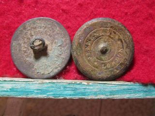 DETECTING FINDS 2 LARGE 25MM GOLD GILED LIVERY BUTTONS DOG DEER 2
