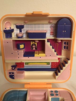 ❤️Polly Pocket Vintage 1989 Polly ' s Town House COMPLETE Compact Doll Bluebird❤️ 3
