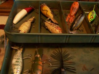 Vintage Metal Tackle Box Full of Old Fishing Lures & Accessories 5