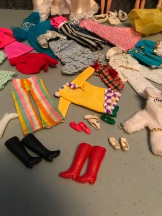 vintage topper dawn dolls,  extra clothes  7