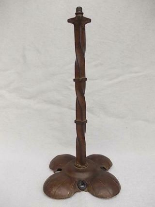 120 / Early 20th Century Arts And Crafts Style Wrought Iron Table Lamp
