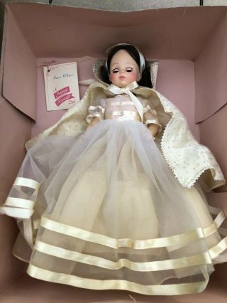 Madame Alexander Snow White Doll 1555 With Box 14 " Tall Cond