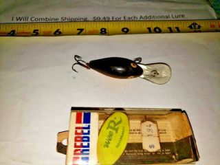 6 - 19 Vintage Rebel Deep Wee R Fishing Lure 3 inches long Gold Black 5