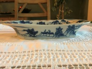 Antique Vintage Chinese Porcelain Blue White Serving/Oven Dish 3