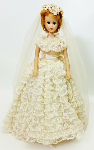 Vintage 1964 Madame Alexander Brenda Starr Bride Doll