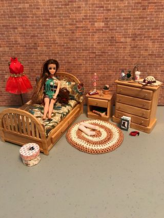 Vintage Topper Dawn Doll In Her Room