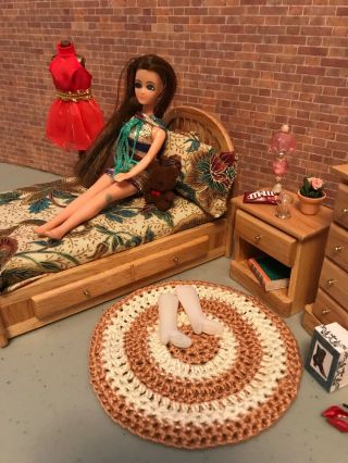 vintage topper dawn doll In her room 6