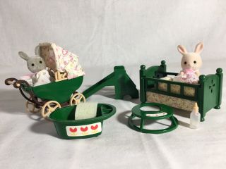 Calico Critters/sylvanian Families Vintage Nursery Crib Stroller Bath & Babies
