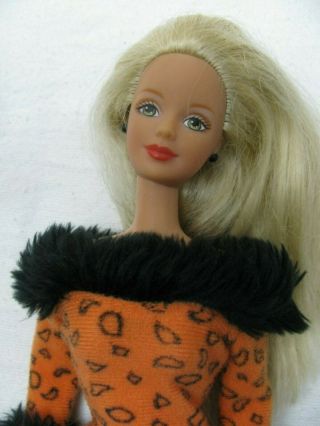 Vintage 1966 MATTEL Long Blonde Hair Barbie with Orange and Black Tiger Dress 2