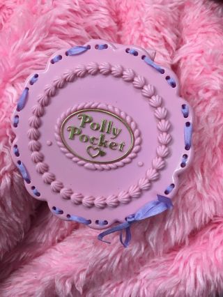 Vintage 1994 Polly Pocket Birthday Party Cake With Some Accessories Read See Pic