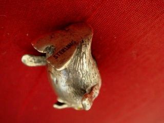 A FINE SOLID STERLING SILVER HALLMARKED MINIATURE NOVELTY PENGUIN PIN CUSHION 6
