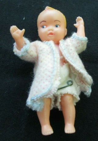 Vintage Barbie Baby Sits Baby Doll,  Robe,  Diaper & Pin 953 Exc / Near