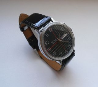 Slava 2428 Watch Soviet Wrist Mechanical Watch 26 Jewels Made In Ussr
