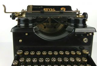 Antique Royal Typewriter Model 10 1920s Vintage GREAT 4