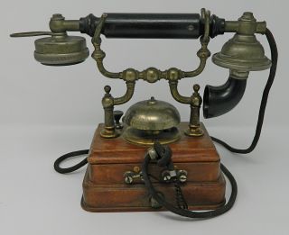 Rare Antique L.  M.  Ericsson Telephone Model HA 150 Serial Number 662586 Stockholm 5