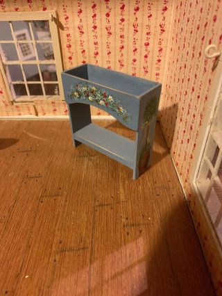 DOLLHOUSE MINIATURE ARTISAN SIGNED VINTAGE SOFA TABLE / DRY SINK HAND PAINTED 5