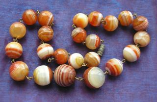Gorgeous Antique Victorian Scottish Banded Agate Bead Graduated Necklace 18