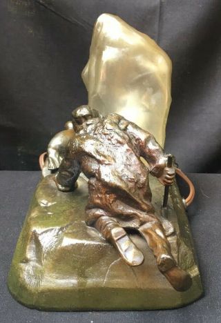 Rare Seal Hunter Bronze sculpture Desk Lamp - Vaseline Glass Shade - German - 1910 4
