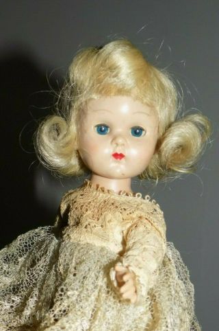 VINTAGE VOGUE GINNY DOLL BLONDE IN OLD LACE DRESS 2