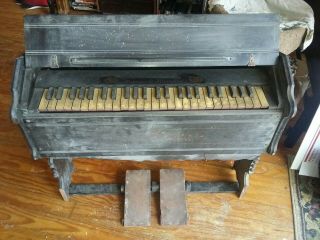 1870s Mason & Hamlin No.  110 Baby Reed Organ Antique Piano
