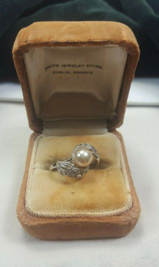 Vintage 14kt White Gold Cultured Pearl & Diamonds Ring Size 6.  5 W/jewelers Box