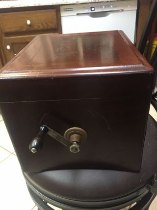 Antique Regina “The olympa” Music box With 20 Discs CIRCA 1890 5
