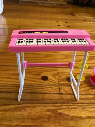 Vintage 1992 Barbie Musical Instruments 10176504 Keyboard Drum Horn Tamb 2