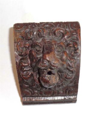 17thc Flemish Carved Oak Lion Head Corbel