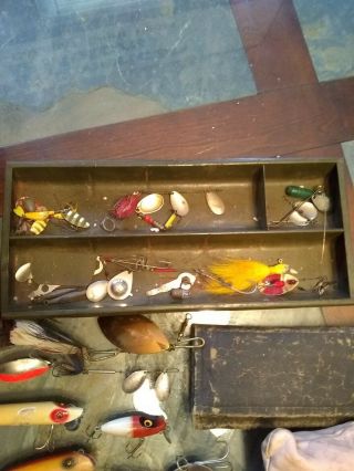 vintage tackle box full of lures 2